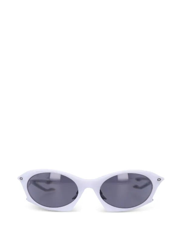 OAKLEY PLANTARIS サングラス ホワイト ノーズガード付 OAKLEY PLANTARIS サングラス ホワイト ノーズガード付 【公式通販】