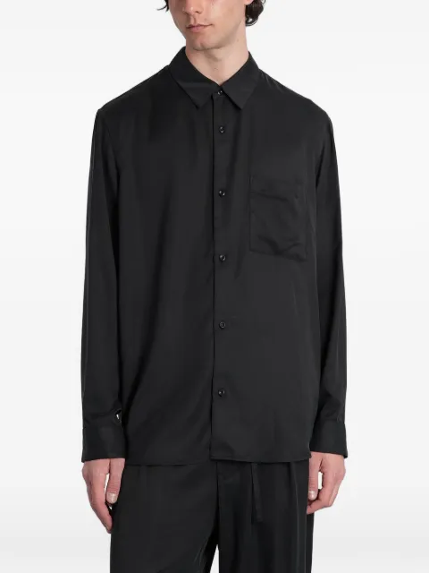 Attachment chest-pocket long-sleeve shirt