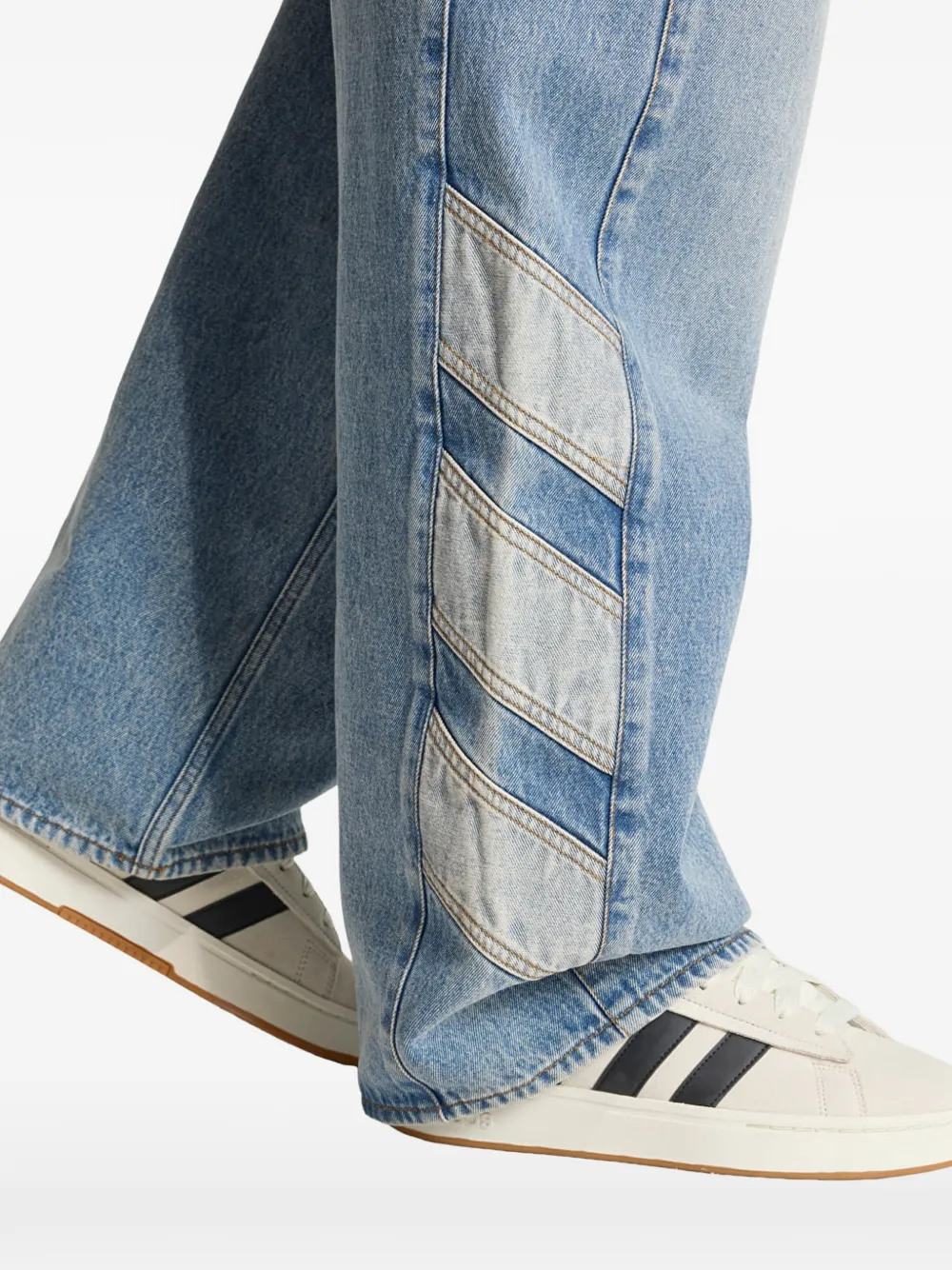 adidas 3-Stripes jeans met Trefoil-borduurwerk Blauw