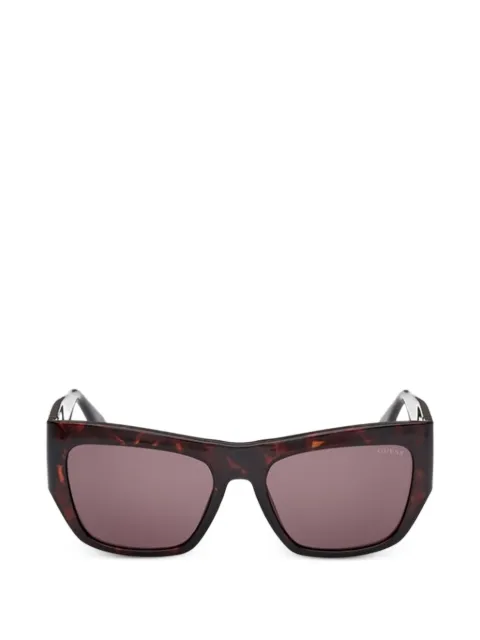 GUESS EYEWEAR tortoiseshell-effect logo-plaque sunglasses