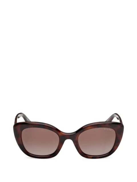 GUESS EYEWEAR cat-eye logo-plaque sunglasses
