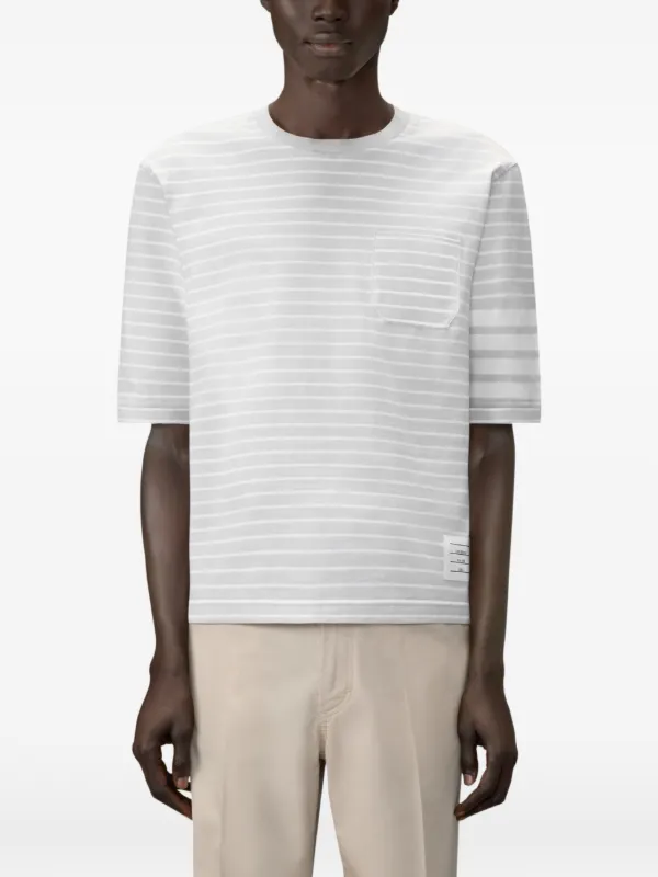 Thom Browne 4BAR ストライプ Tシャツ | グレー | FARFETCH JP