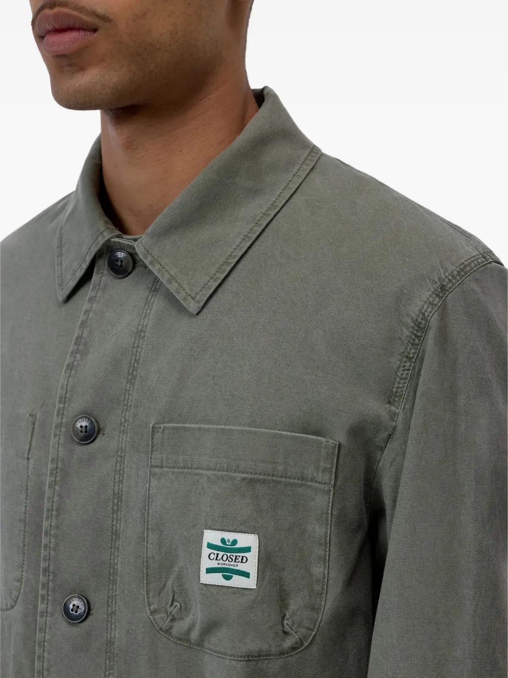 Closed Shirtjack met logo-patch en meerdere zakken Groen