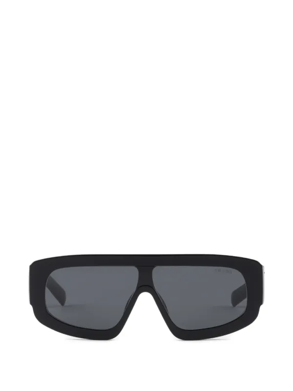 Prada Eyewear トライアングルロゴ サングラス | ブラック | FARFETCH JP