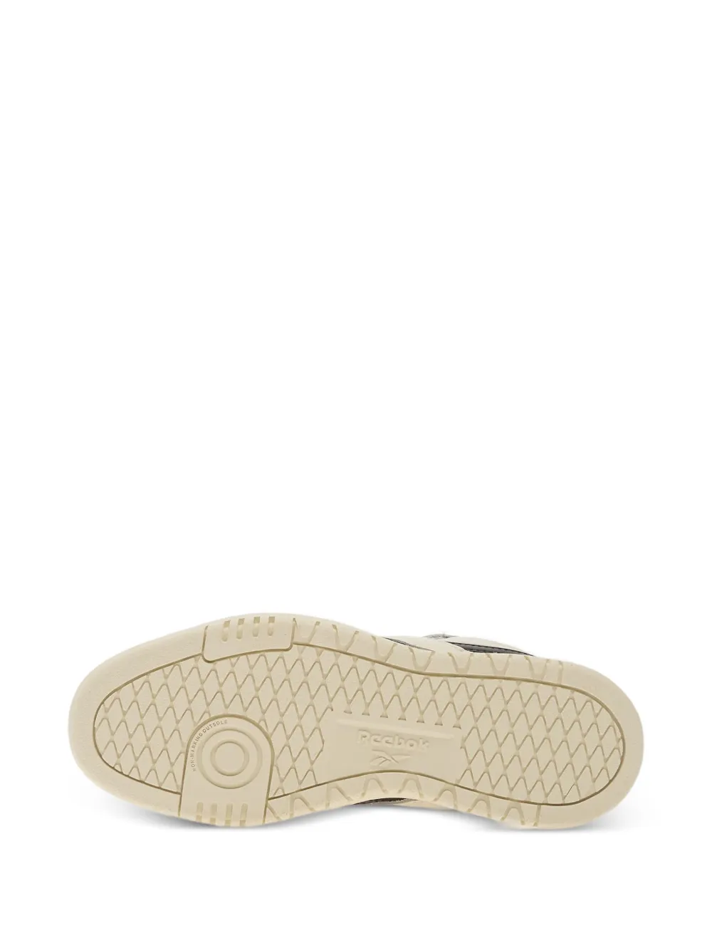 Reebok Club C Double Revenge sneakers met logopatch Beige