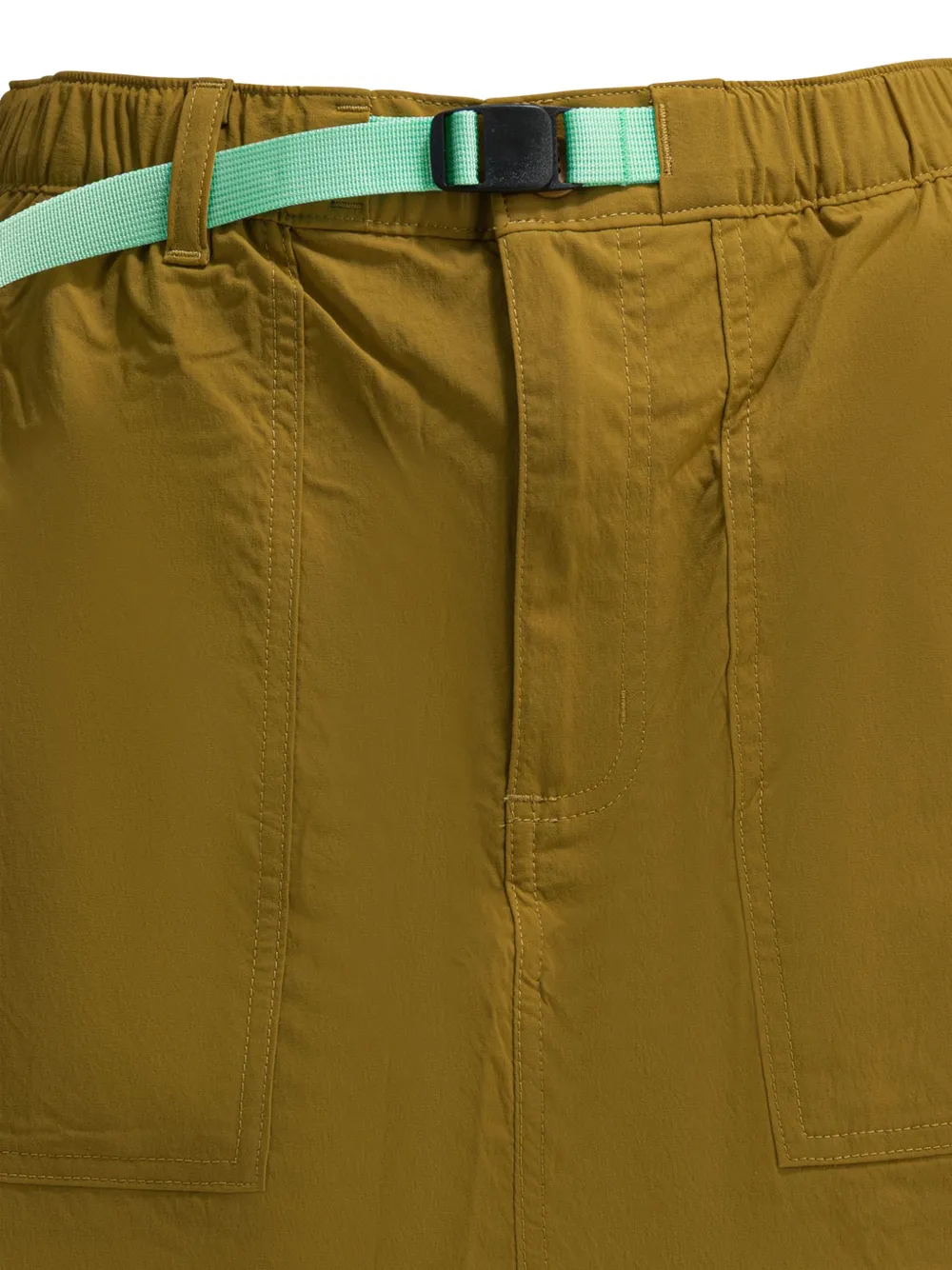 Patagonia Shorts met logopatch en ceintuur Bruin