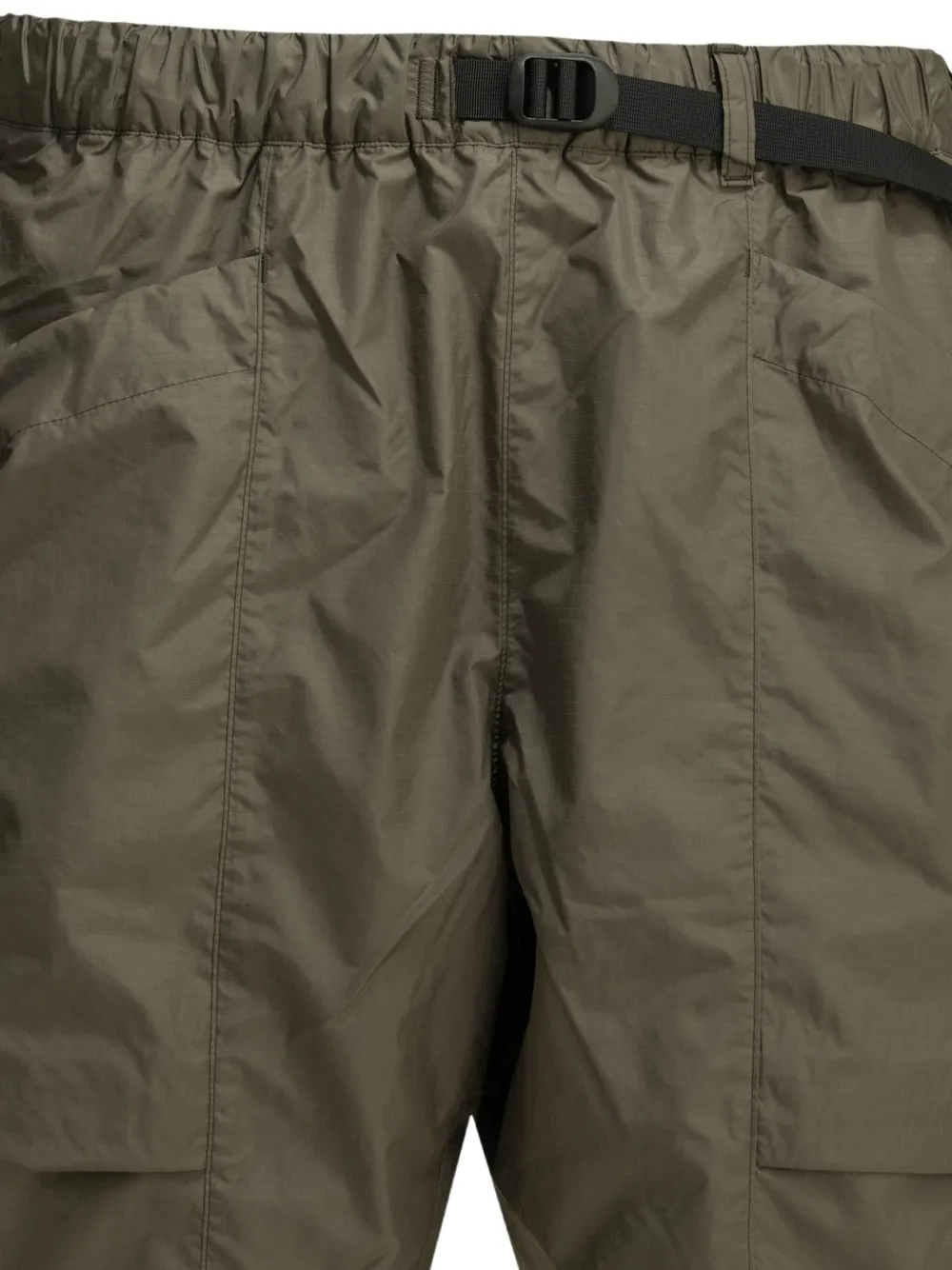 Goldwin Waterafstotende shorts Bruin