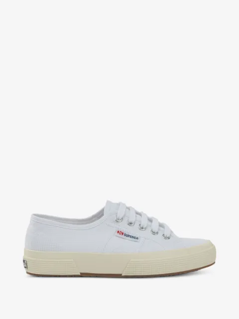 Superga tenis con agujetas