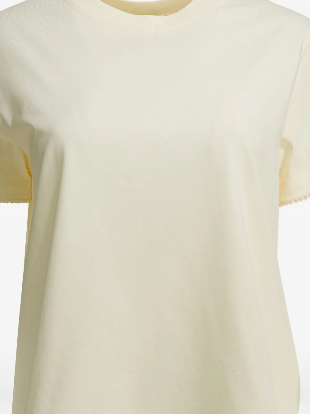Moncler T-shirt met gewelfde afwerking en logopatch Beige