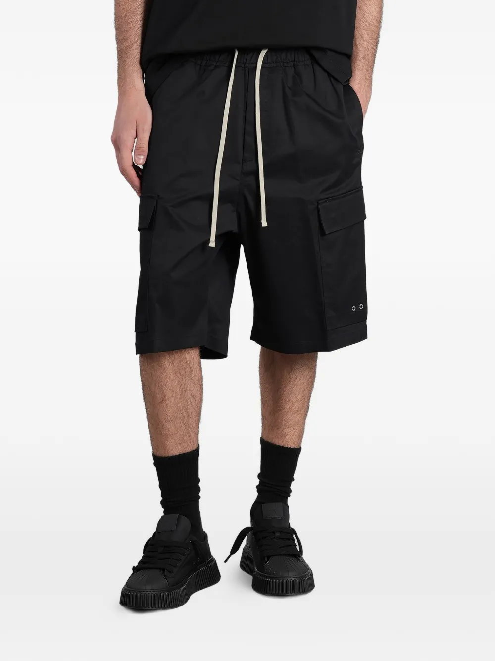 STATE OF ORDER Shorts cargo con coulisse - Nero