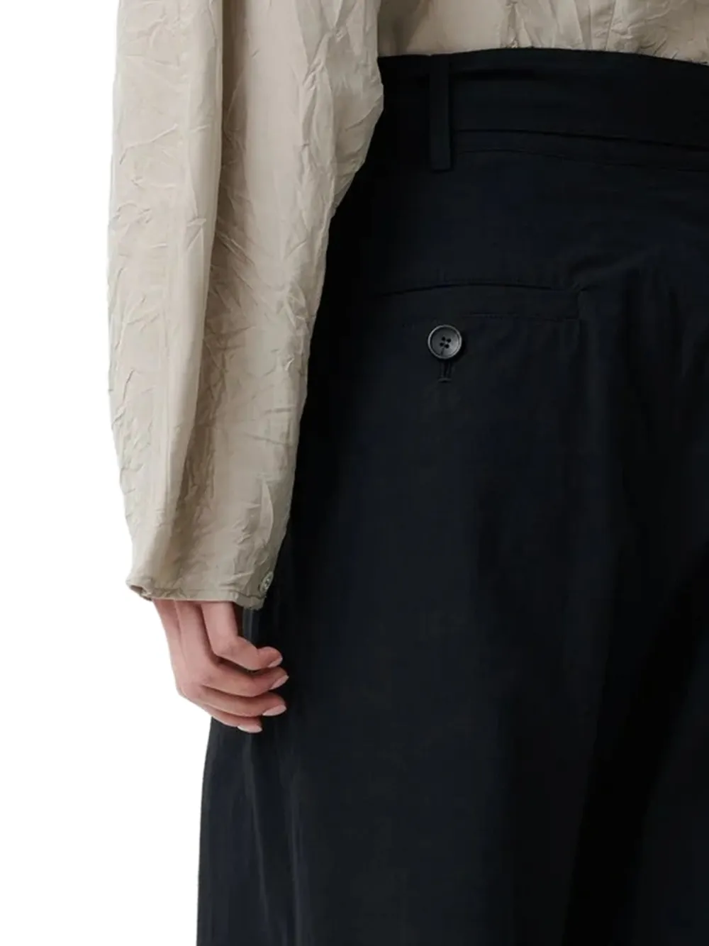 Studio Nicholson Creon shorts met ceintuur Zwart