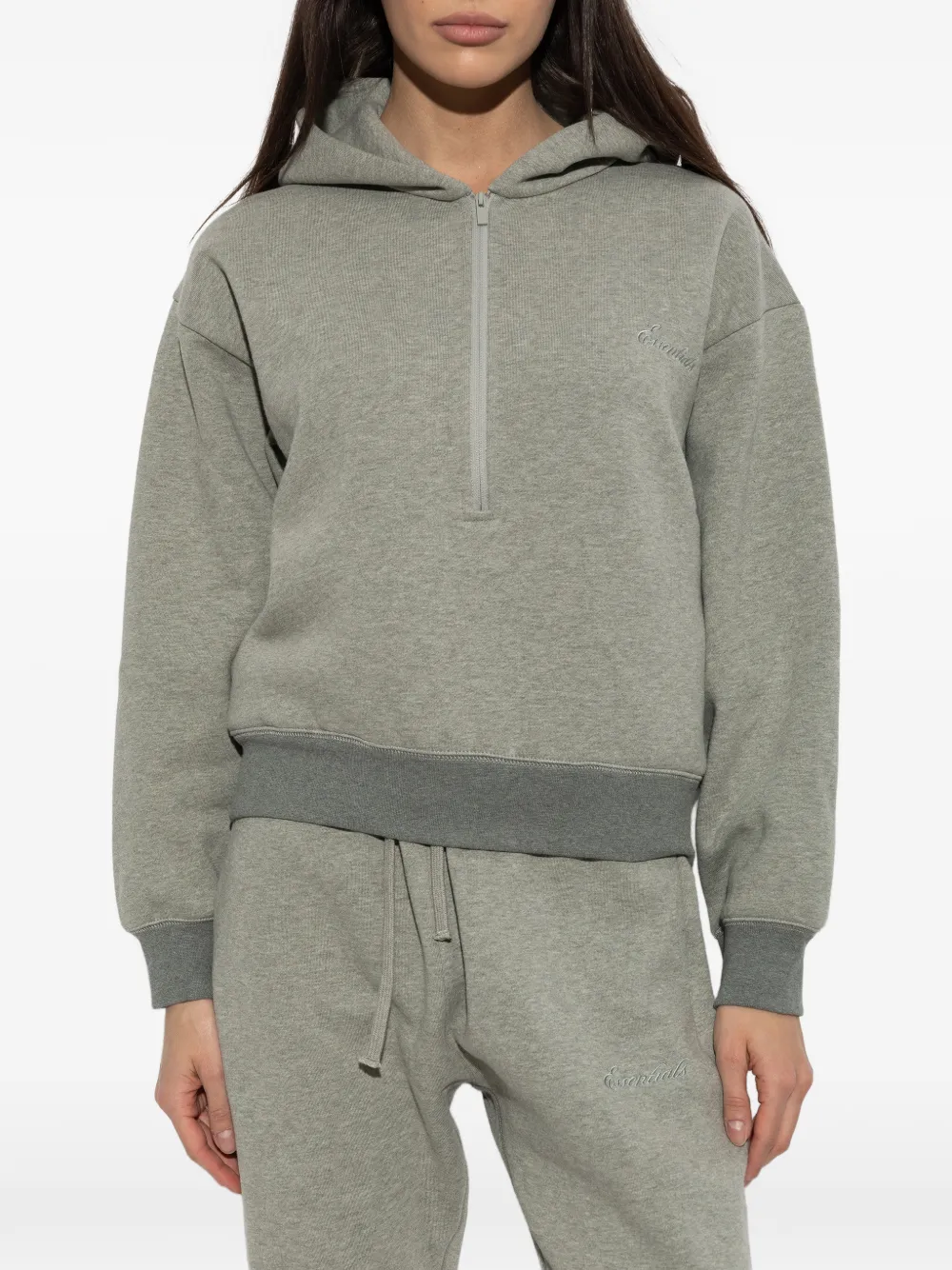 FEAR OF GOD ESSENTIALS Hoodie met logopatch Grijs
