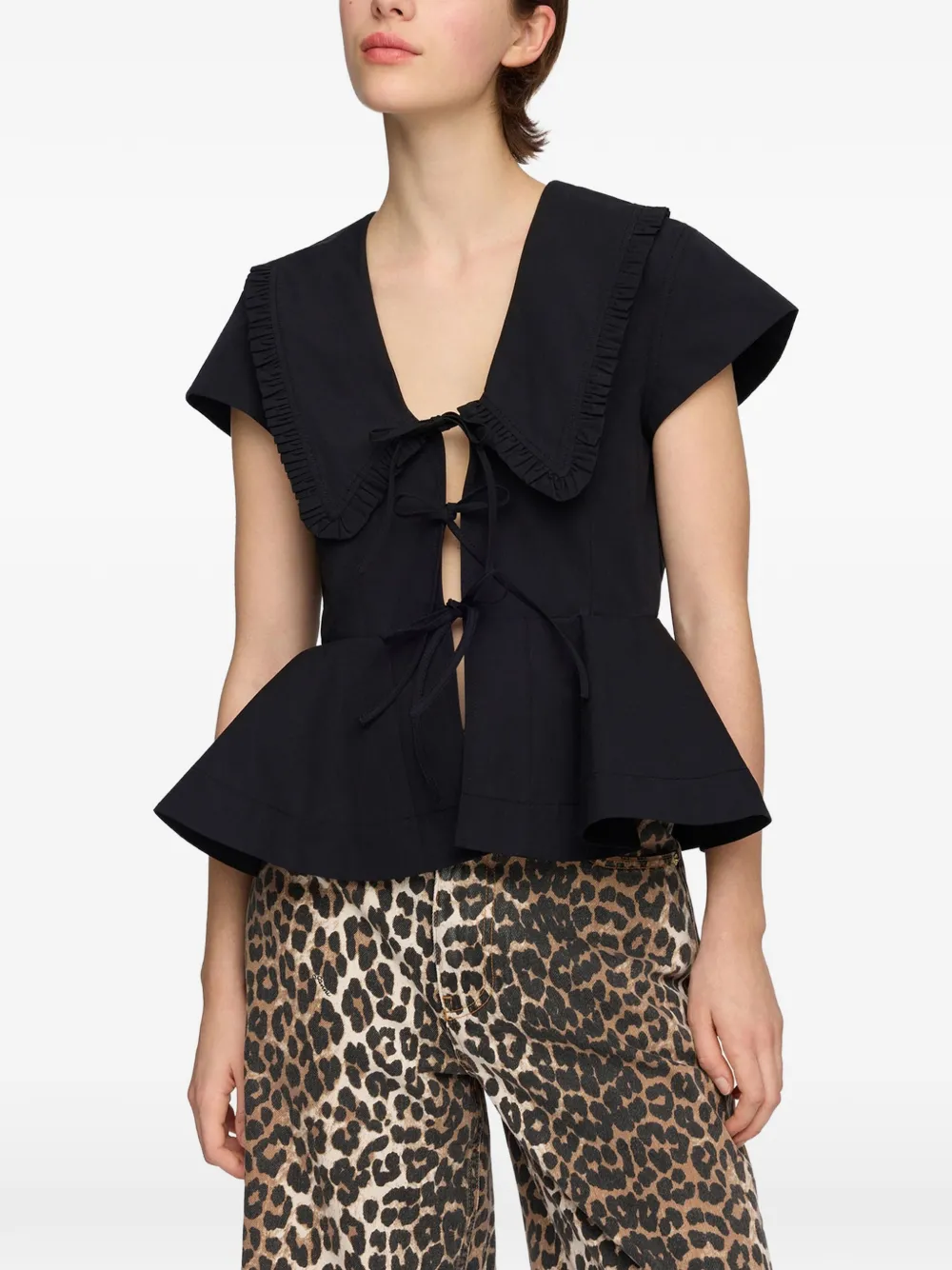 GANNI Peplum top met ruches kraag Zwart
