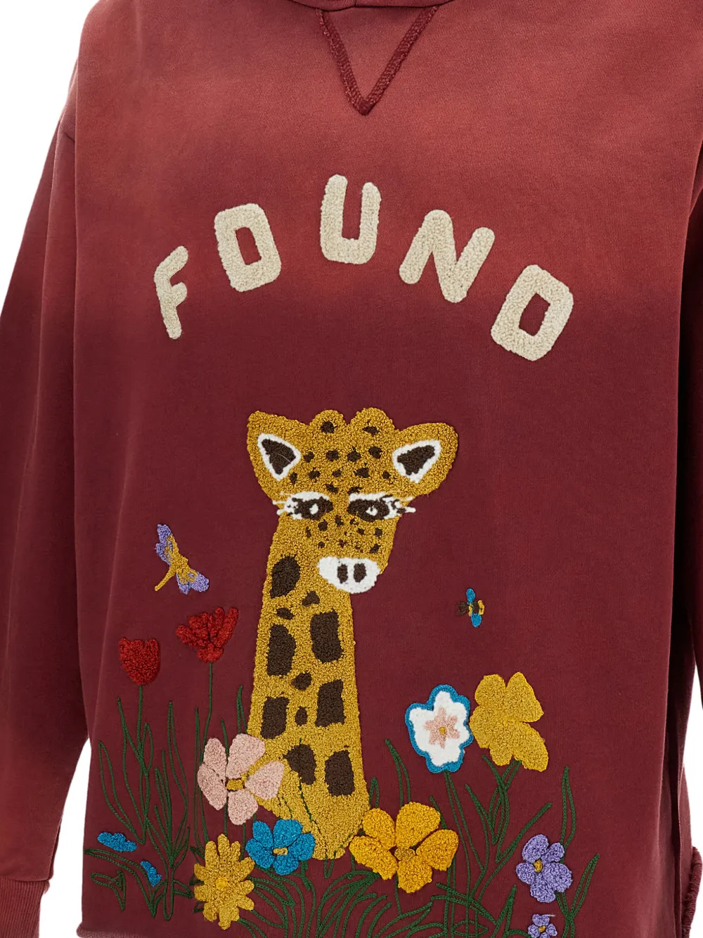 FOUND Gerafelde hoodie met geborduurde chenille Rood