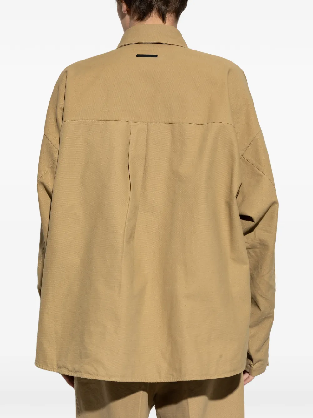 FEAR OF GOD ESSENTIALS jack met geborduurd logo Beige