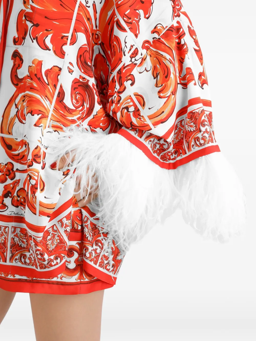 Dolce & Gabbana Charmeuse blouse met Majolica-print en veren afwerking Rood