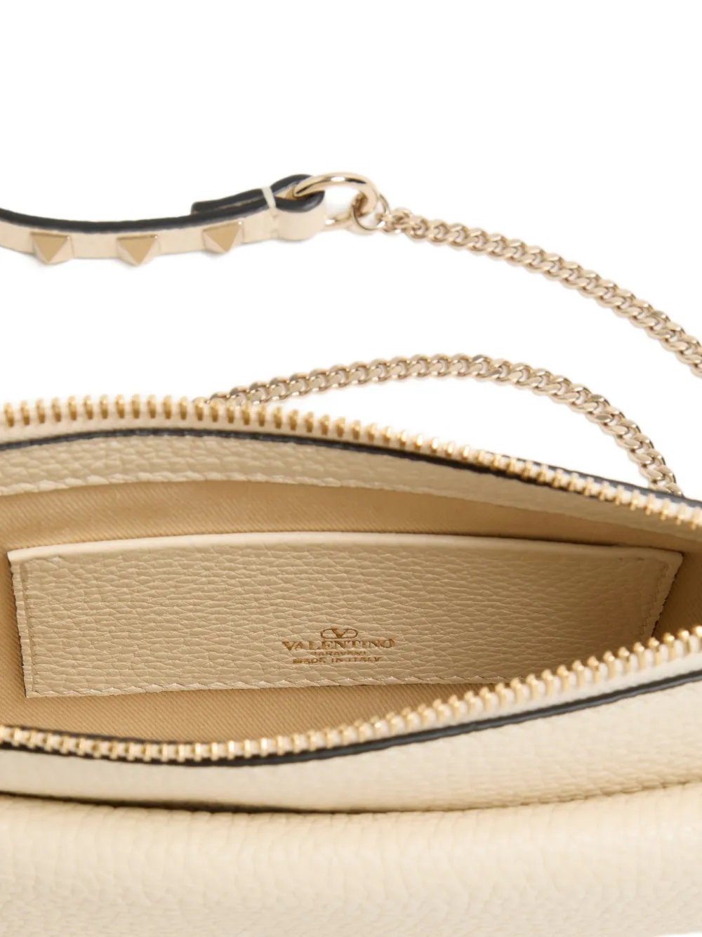 Valentino Garavani Rockstud buidel van korrelig kalfsleer met ketting Beige