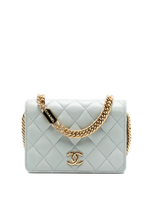 CHANEL Pre-Owned mini pochette portefeuille à bandoulière Bijoux en cuir d'agneau matelassé à logo CC avec chaîne (2021-2026)