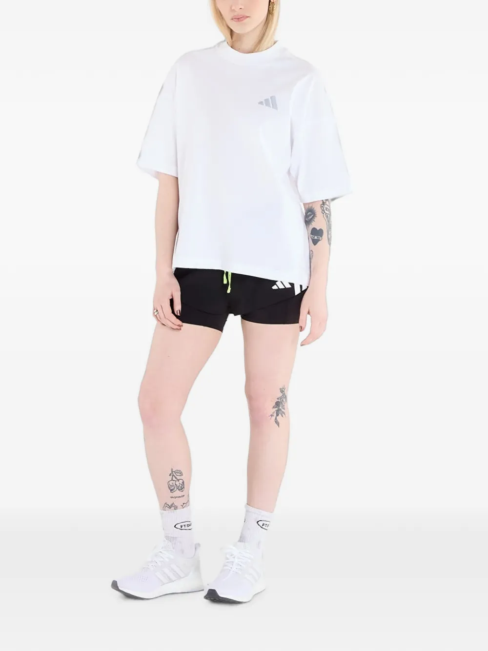 adidas T-shirt met logoprint Wit