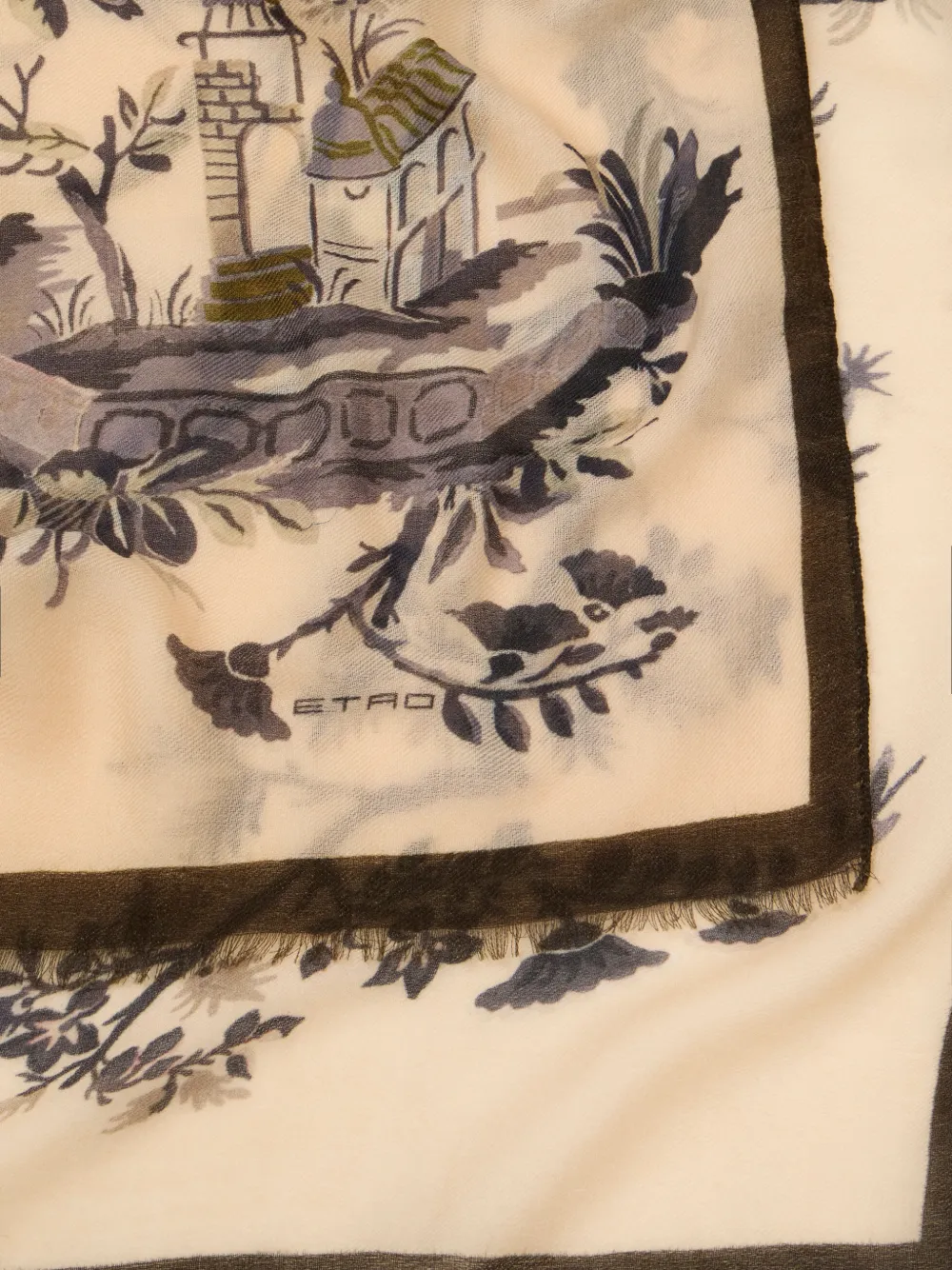 ETRO Sjaal van wol en kasjmier met bloemen-patroon Beige