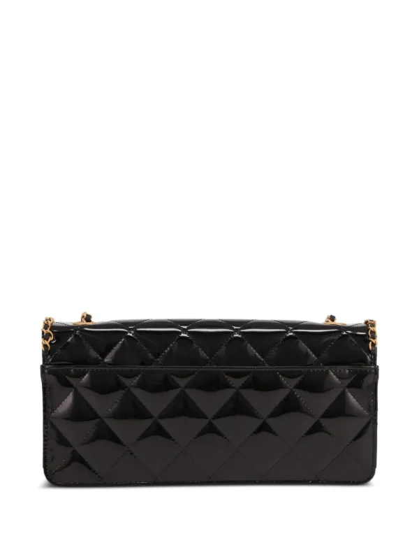 CHANEL Pre-Owned 2020s Quilted heart-detail Shoulder Bag | Black
