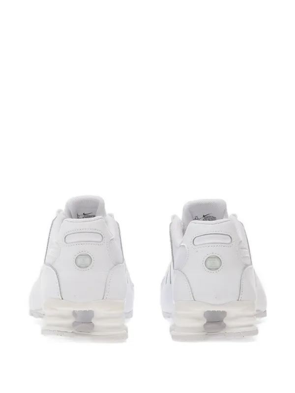 Nike Shox ホワイトスニーカー Nike Shox Nz スニーカー | ホワイト | FARFETCH JP