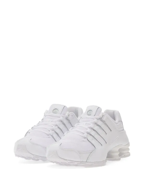 Nike Shox Nz スニーカー | ホワイト | FARFETCH JP
