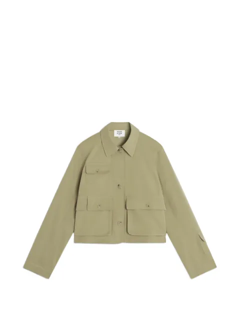 Maison Kitsuné chamarra corta con bolsillos