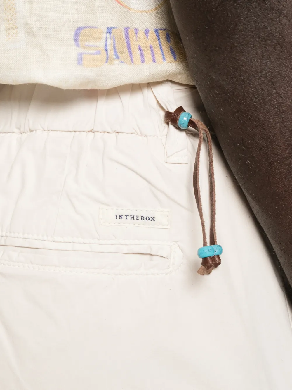 In The Box Colisse shorts met zak Beige