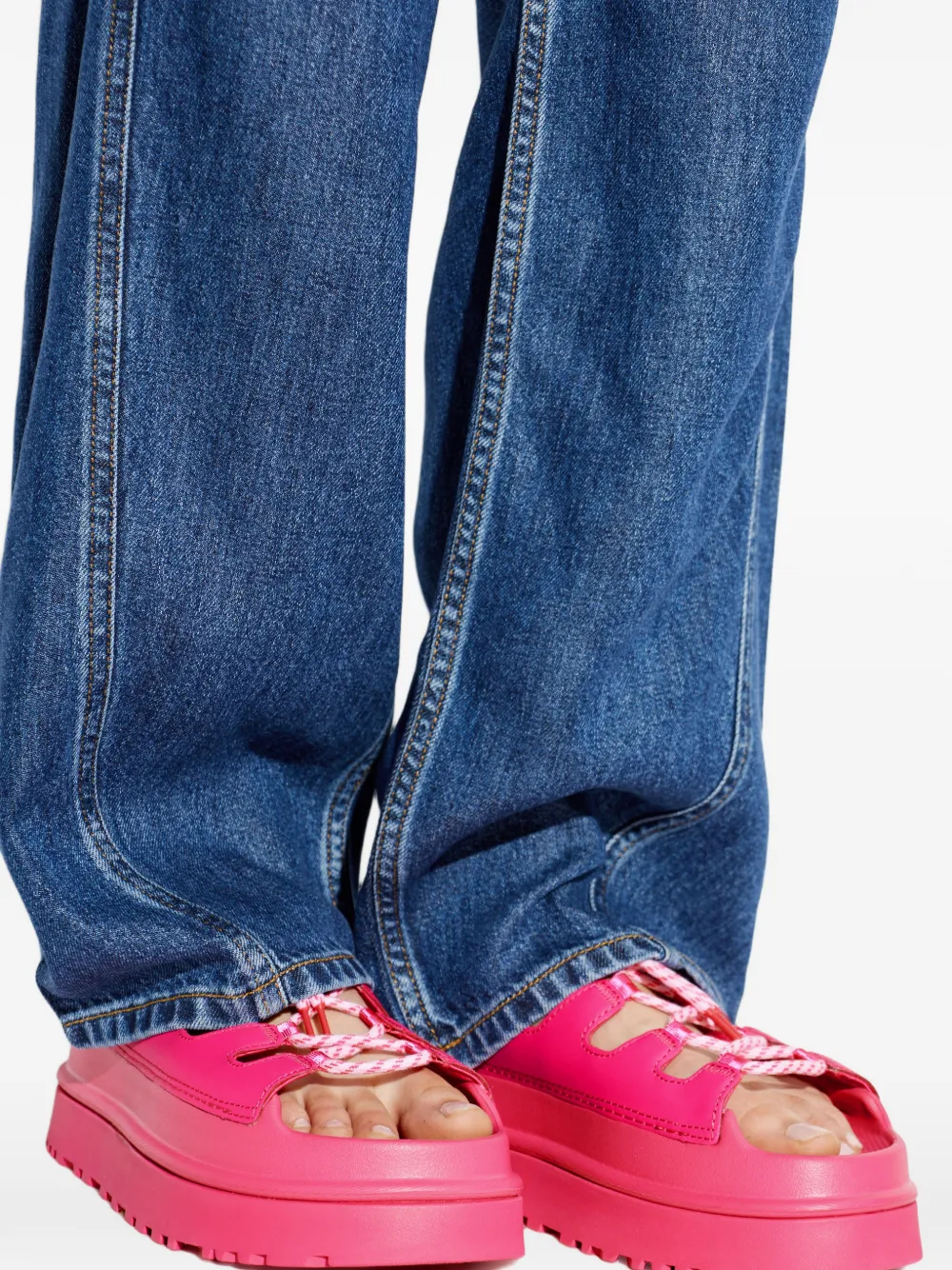 UGG GoldenGlow lace-up platform mules Roze