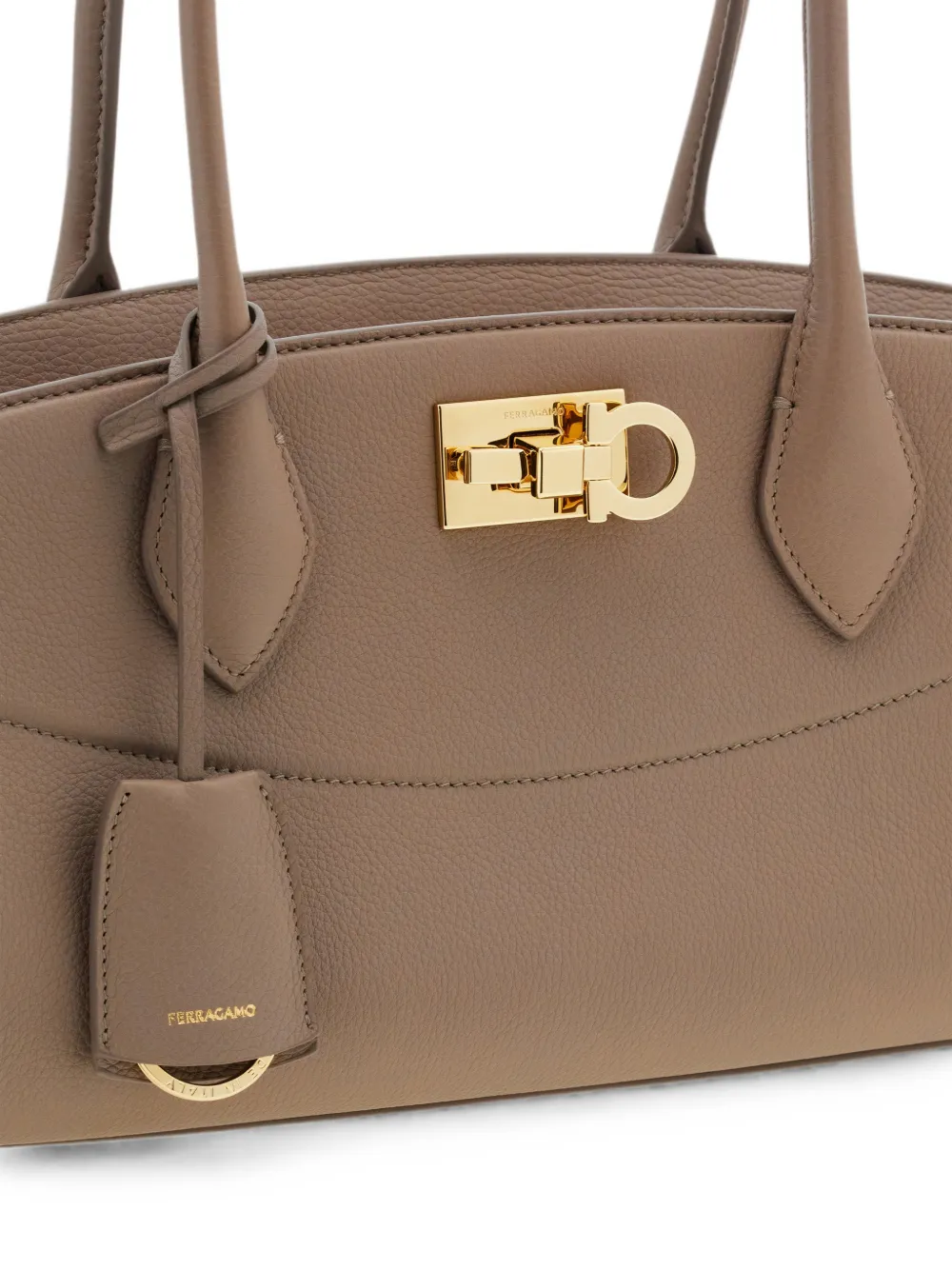 Ferragamo Studio Soft East-West medium tas Beige