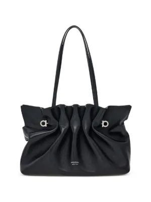 Ferragamo ソフト ガンチーニ ショルダーバッグ S | ブラック
