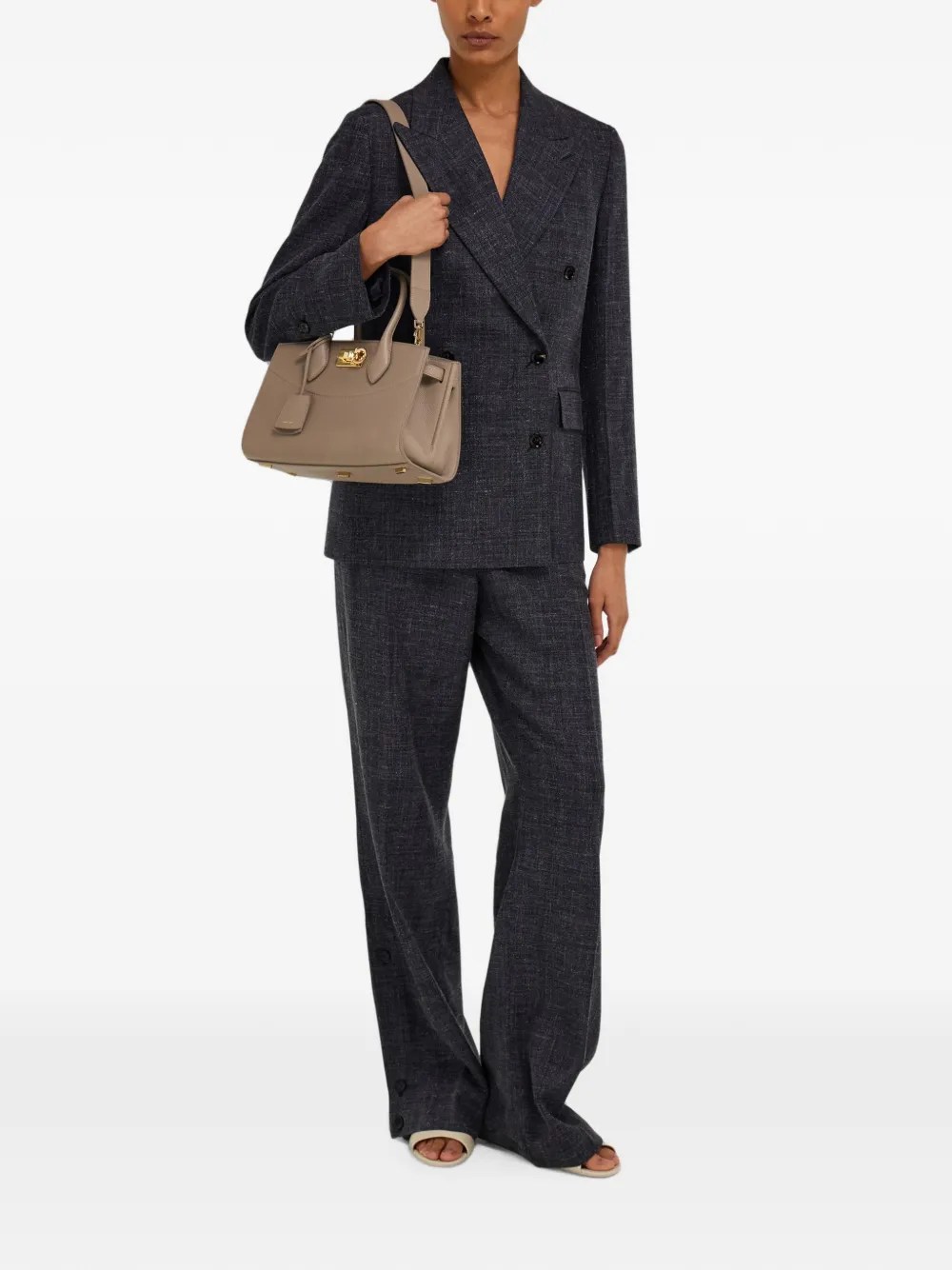 Ferragamo New Studio zachte tas (M) Beige