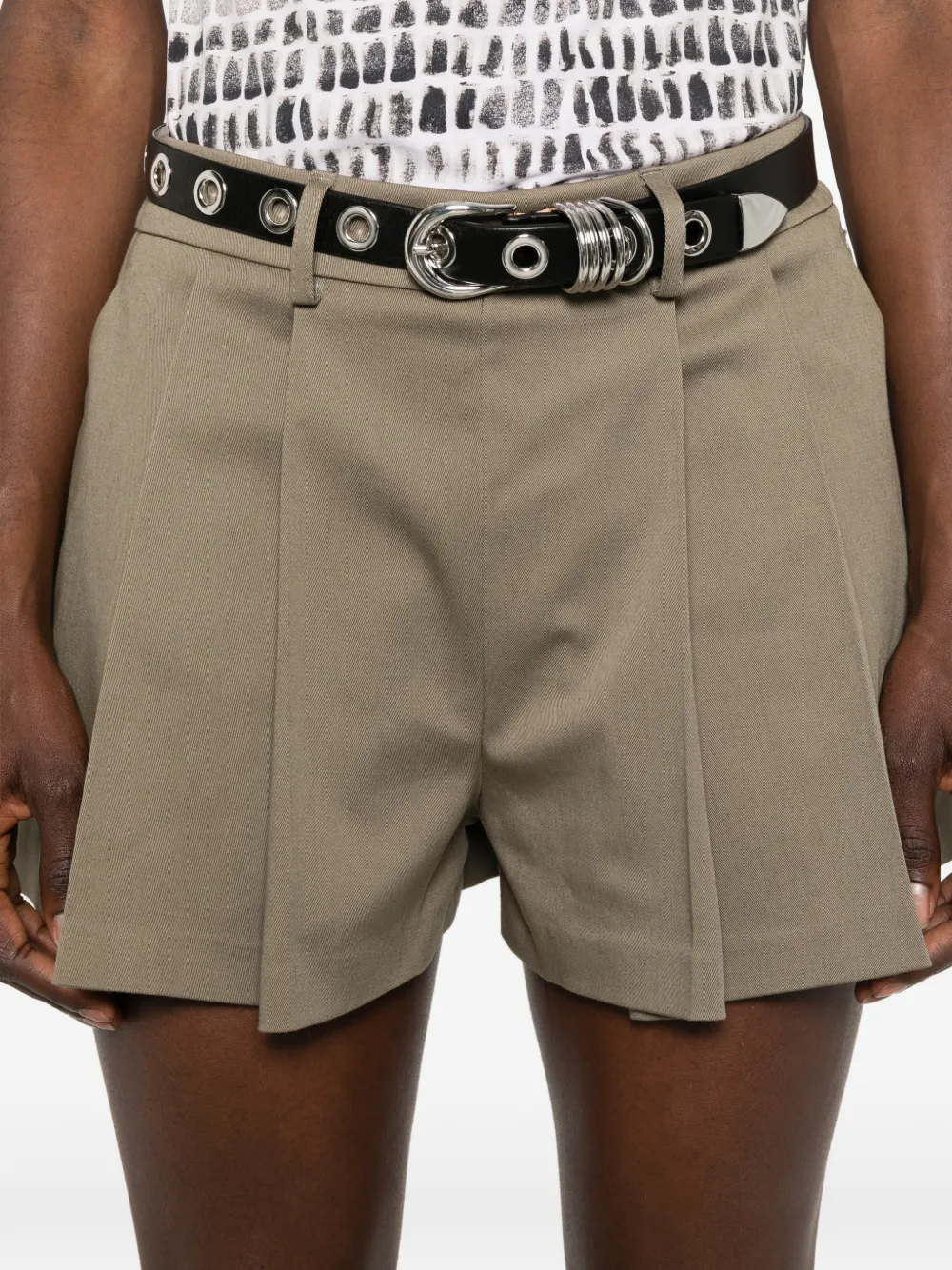 NINA 14.7 Formele shorts Groen