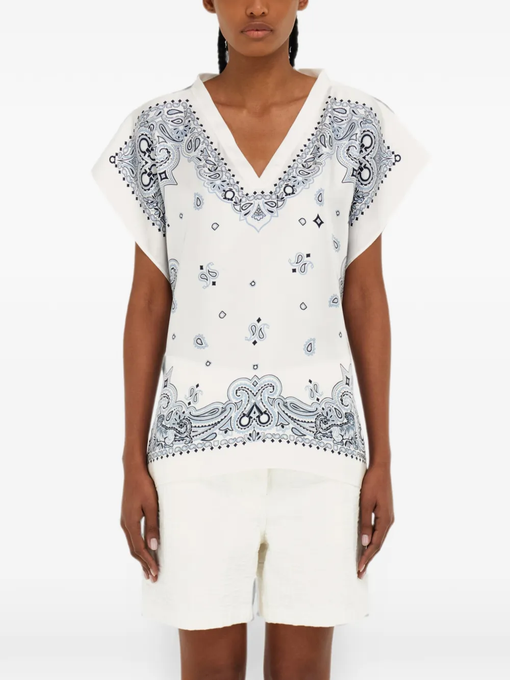 Ferragamo Poncho met Arabesque-print Wit