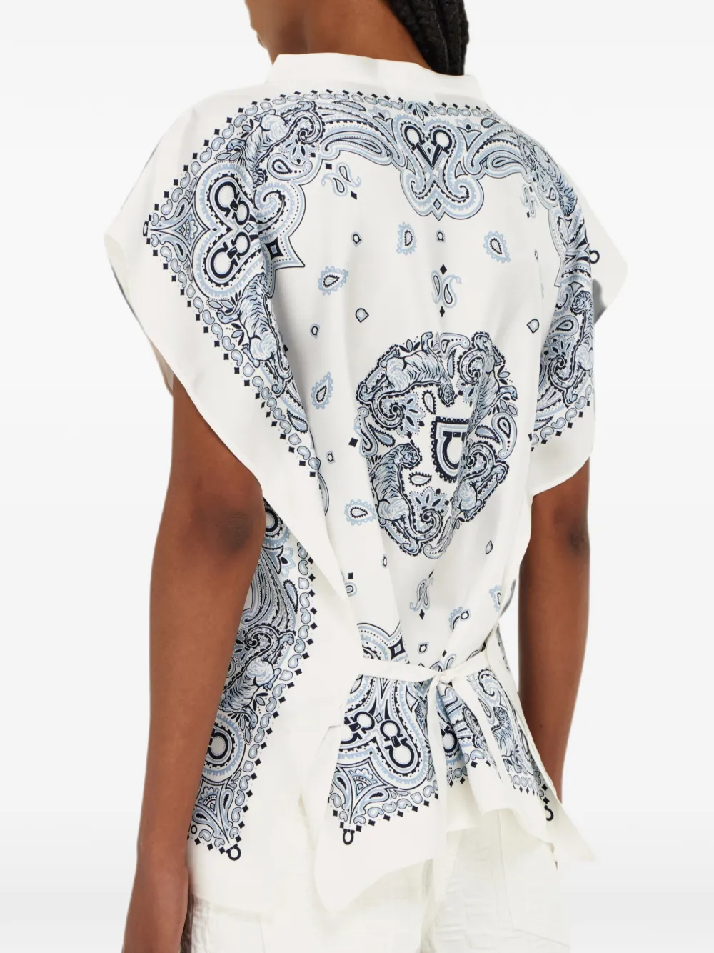 Ferragamo Poncho met Arabesque-print Wit