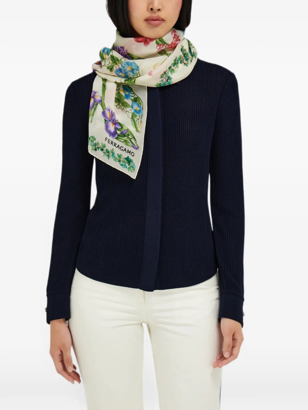 Ferragamo Eden Shoes-print silk scarf - Nude