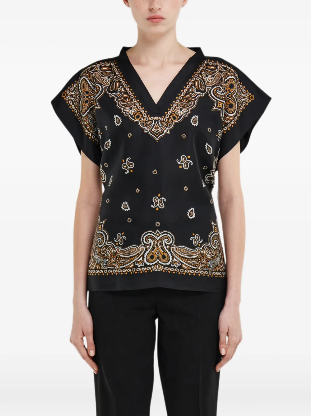 Ferragamo Poncho met Arabesque-print Zwart