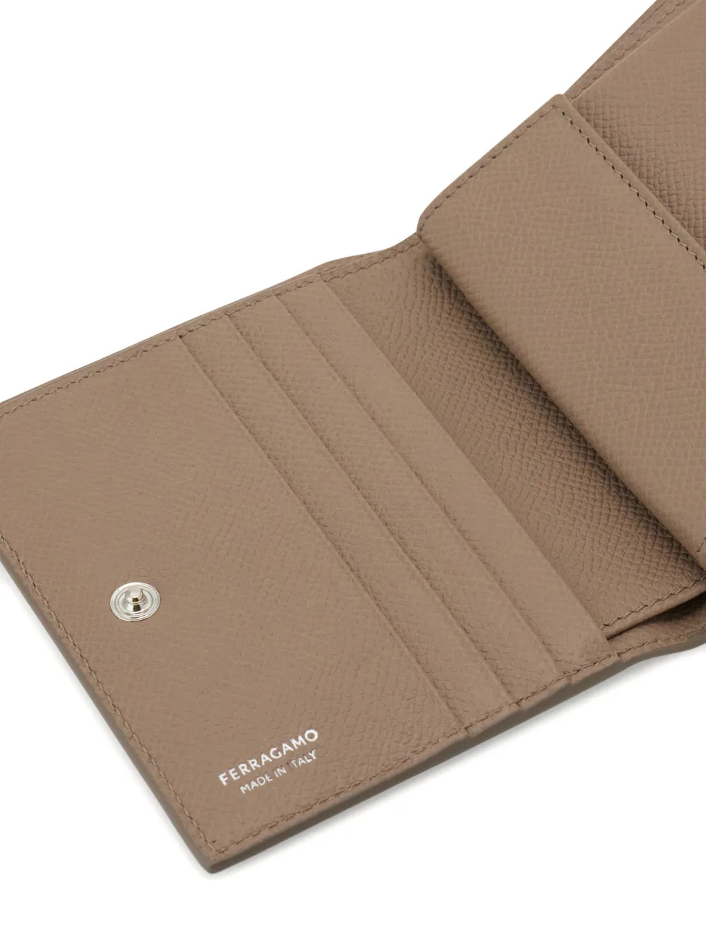 Ferragamo Gancini portemonnee van bewerkt leer Beige