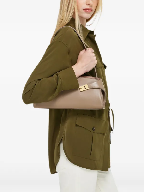 Ferragamo ガンチーニ レザーショルダーバッグ | ニュートラル