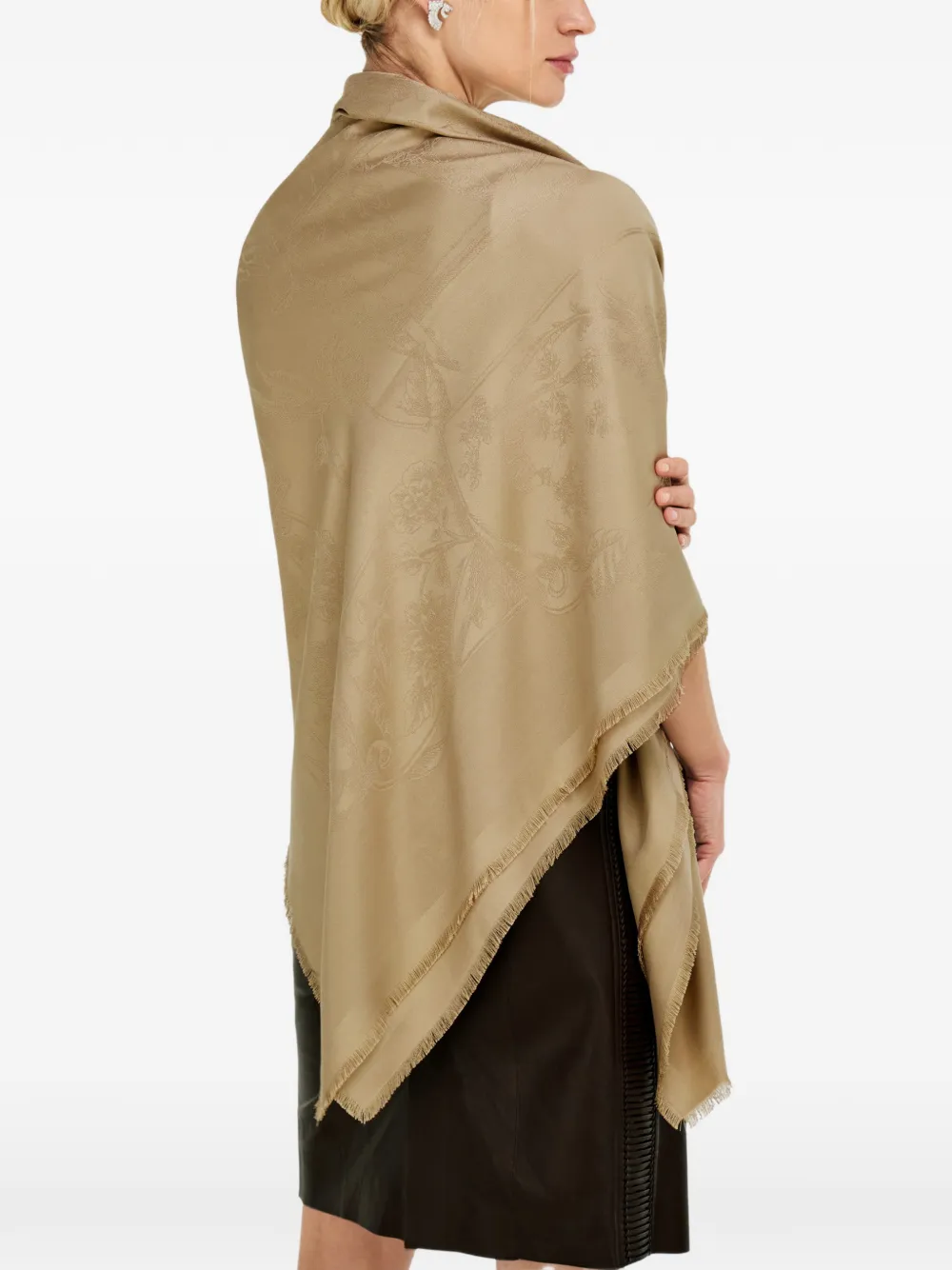 Ferragamo Gebreide sjaal met franje en jacquard Beige