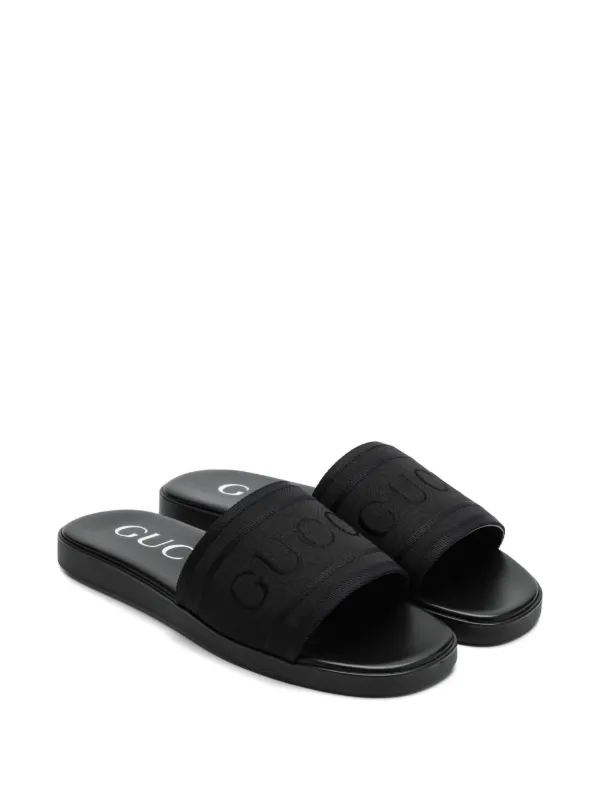 Gucci ロゴ サンダル | ブラック | FARFETCH JP