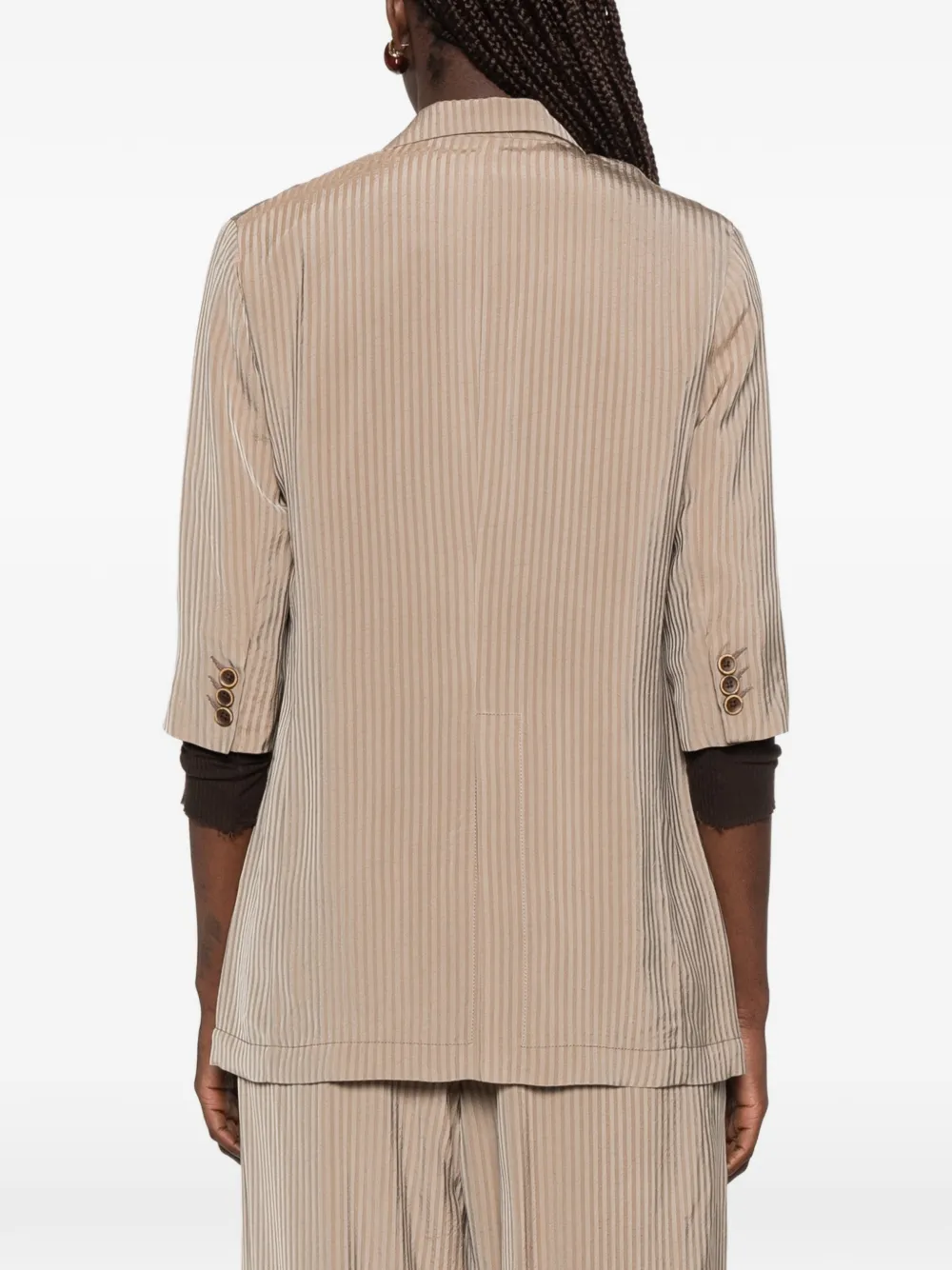 Uma Wang Kali gestreepte blazer met enkele rij knopen Beige