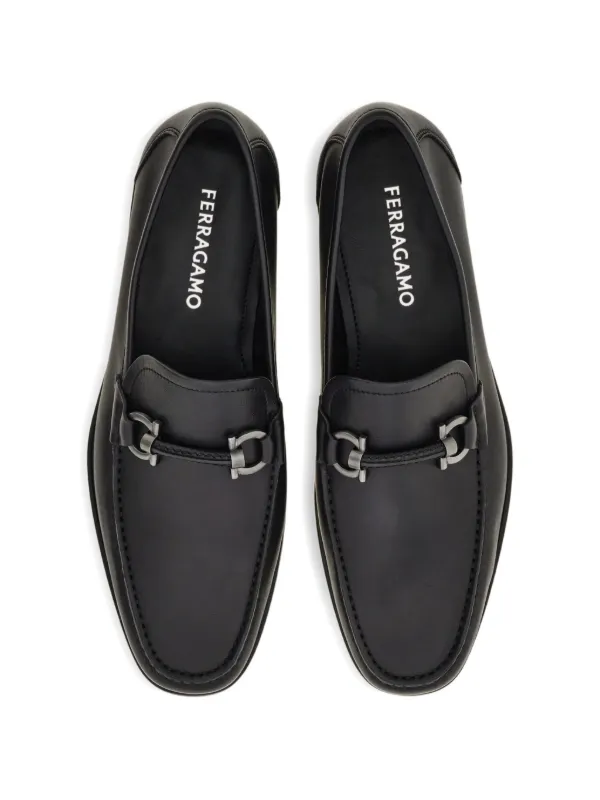 Ferragamo ガンチーニ ローファー | ブラック | FARFETCH JP