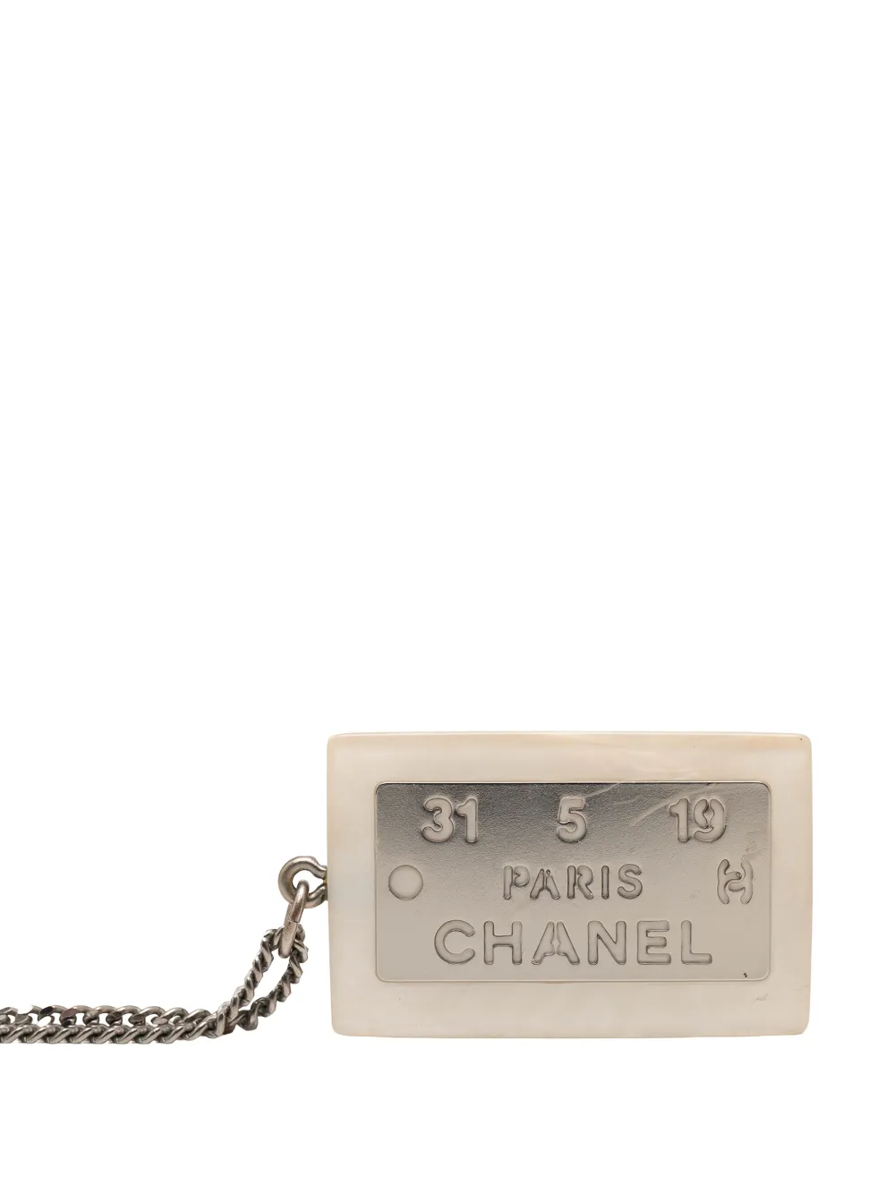 CHANEL Pre-Owned 1999 Resin and Brass Plated Logo Address Plate Pendant Necklace costume necklace - Bianco