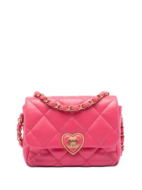 CHANEL Pre-Owned lille quiltet Coco Love crossbody-taske i lammeskind med akryl og flaplukning fra 2021-2026