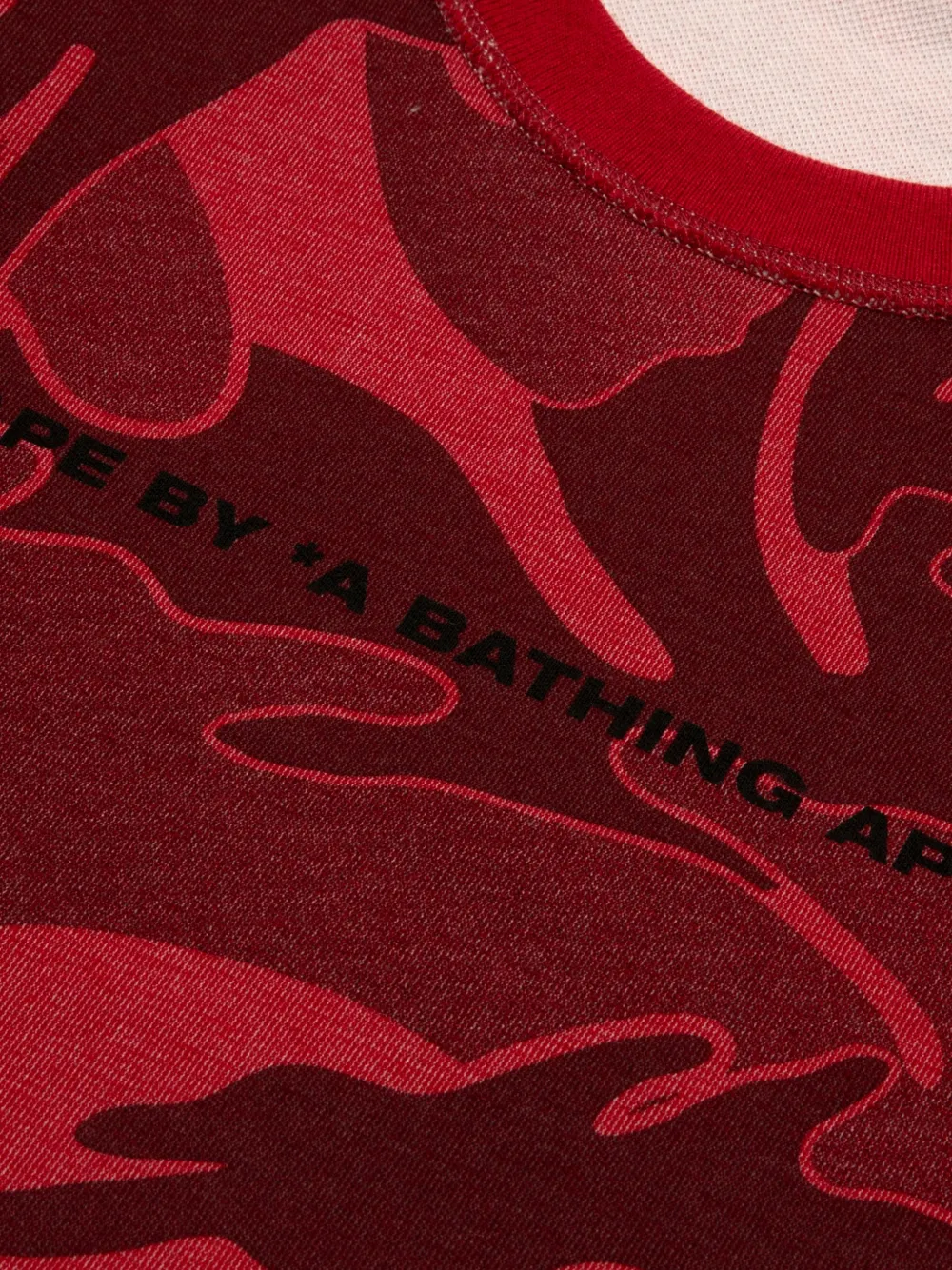 AAPE BY *A BATHING APE Moonface omkeerbaar T-shirt met camouflageprint Rood