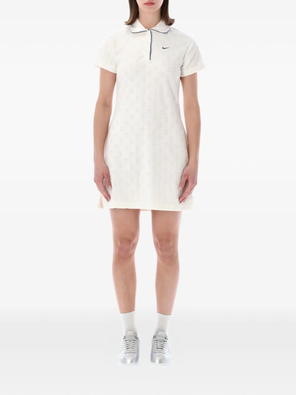 Nike logo-embroidered polo dress - Toni neutri