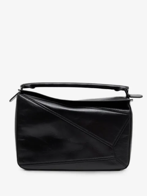 LOEWE شنطة عملية 'بازل' كبيرة بأجزاء مخيوطة