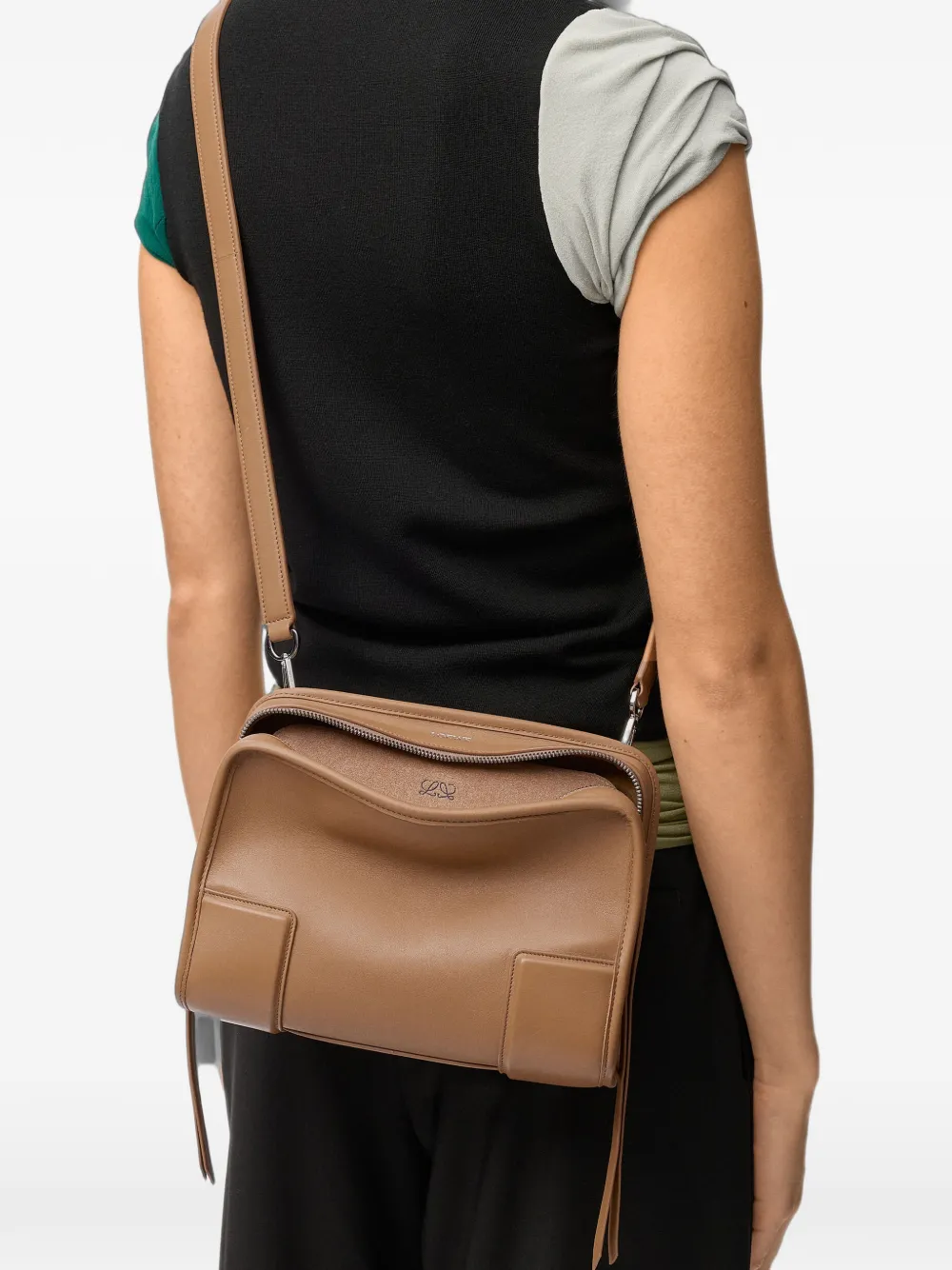LOEWE Amazona kleine 180 shopper Bruin
